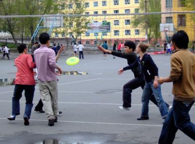 Xinjiang_PRC/Xinjiang_2006-2007/Urumqi/Friends_and_Associates/Ultimate_Frisbee/2007/DSCF6577.jpg