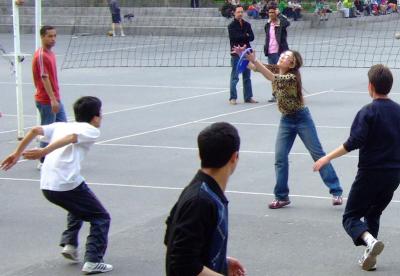 Xinjiang_PRC/Xinjiang_2006-2007/Urumqi/Friends_and_Associates/Ultimate_Frisbee/2007/DSCF6671_2.jpg