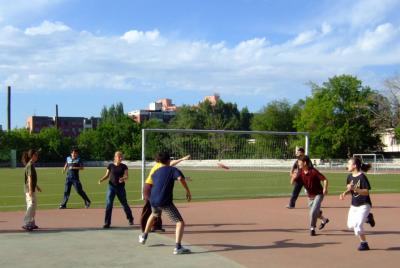 Xinjiang_PRC/Xinjiang_2006-2007/Urumqi/Friends_and_Associates/Ultimate_Frisbee/2007/DSCF7570.jpg