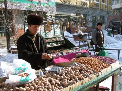 Xinjiang_PRC/Xinjiang_2006-2007/Urumqi/Street_Scenes/scenes_Urumqi_Winter/DSCF3848.jpg