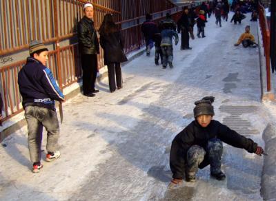 Xinjiang_PRC/Xinjiang_2006-2007/Urumqi/Street_Scenes/scenes_Urumqi_Winter/DSCF3884.jpg